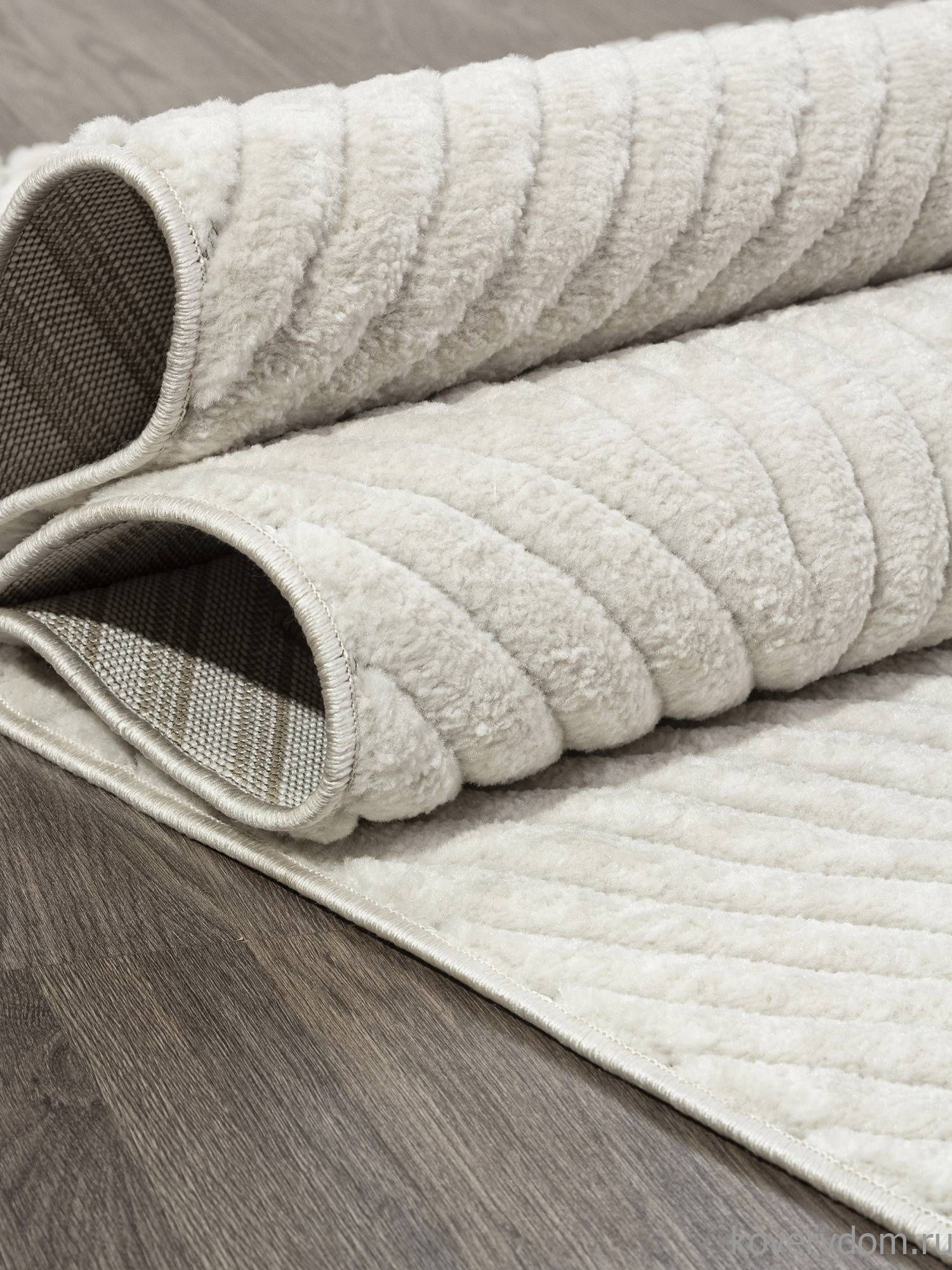 Ковер JUNO E132AW CREAM / CREAM Ковер JUNO E132AW CREAM / CREAM