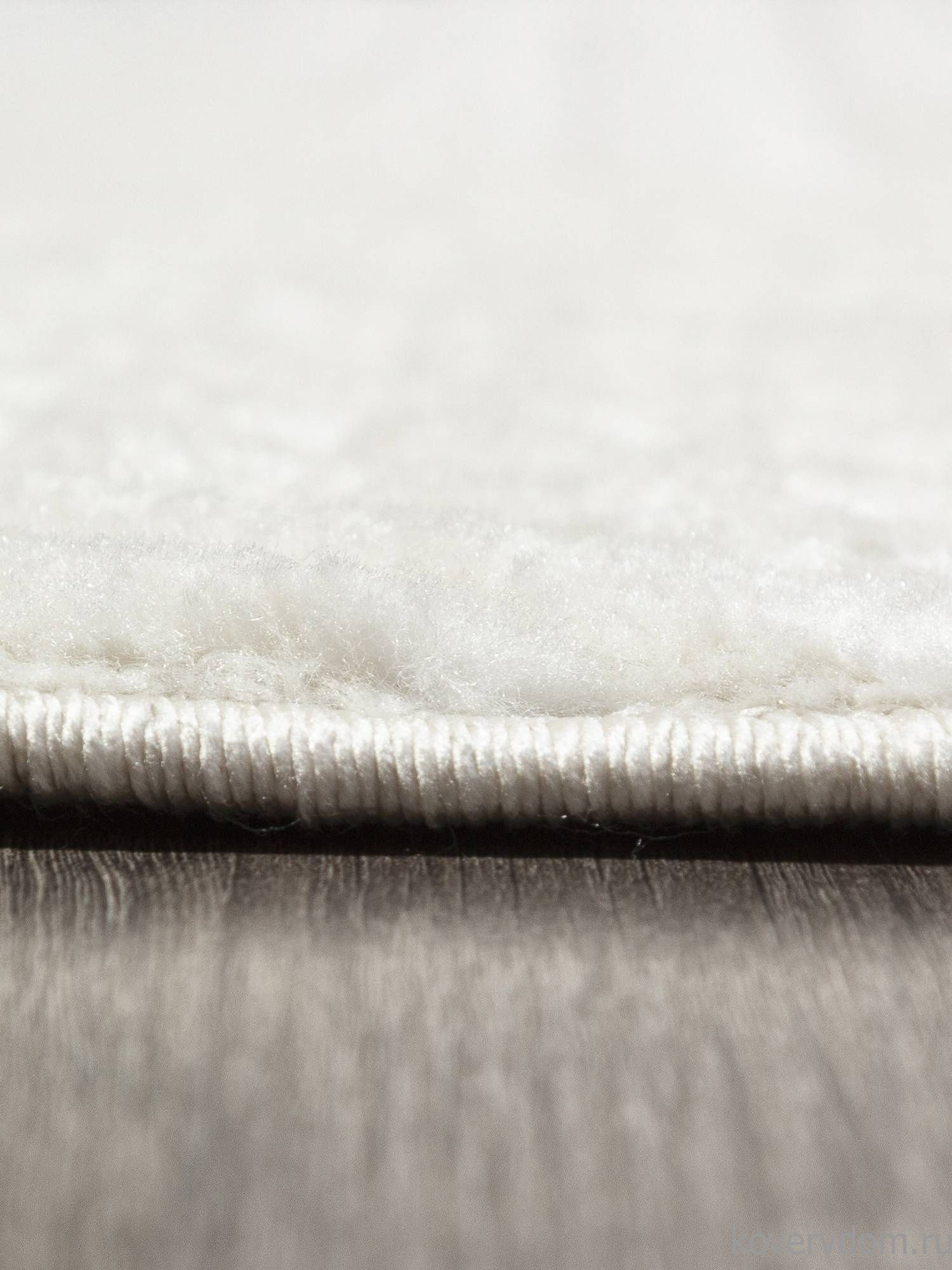 Ковер JUNO E132AW CREAM / CREAM Ковер JUNO E132AW CREAM / CREAM